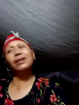 Snapshot of zanalove chatting on May 15, 12:45 pm zanalove online show from May 15, 12:45 pm
