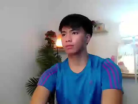 Snapshot of horny_jamesxx chatting on July 30, 4:17 pm horny jamesxx online show from July 30, 4:17 pm