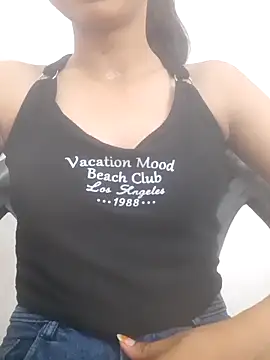 Snapshot of sexy_rubina89 chatting on May 28, 4:32 am sexy rubina89 online show from May 28, 4:32 am