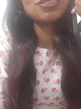 Snapshot of sexy_rubina89 chatting on June 1, 4:36 am sexy rubina89 online show from June 1, 4:36 am