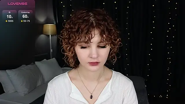 Kira  Fluffy online show from June 25, 12:10 am