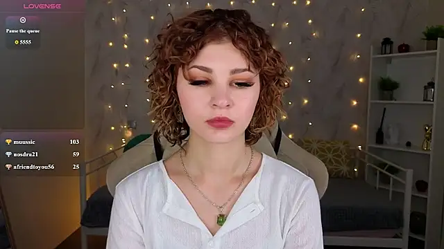Kira  Fluffy online show from July 7, 7:23 am
