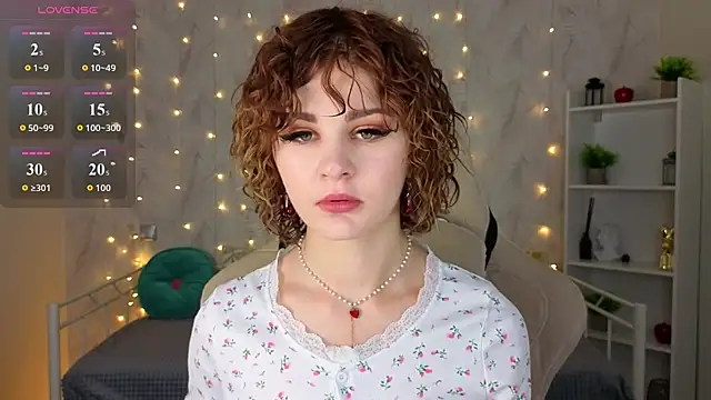 Kira  Fluffy online show from July 14, 12:02 am