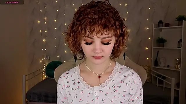 Kira  Fluffy online show from July 22, 12:02 am