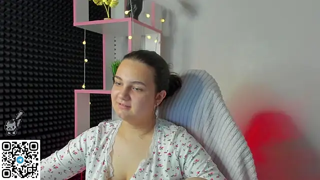 Mary F0x online show from July 31, 7:52 am