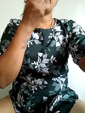 Snapshot of Radhika_rekha_kannada chatting on July 1, 11:34 am Radhika rekha kannada online show from July 1, 11:34 am