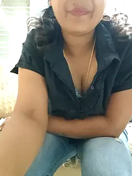 Snapshot of Radhika_rekha_kannada chatting on July 28, 2:46 pm Radhika rekha kannada online show from July 28, 2:46 pm