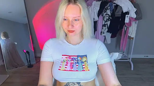 angelllisss online show from June 28, 11:27 am