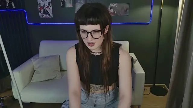 Snapshot of Nancy__Moss chatting on June 5, 9:09 pm Nancy Moss online show from June 5, 9:09 pm