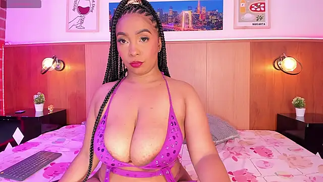 Snapshot of Anniie_Fox_ chatting on June 13, 12:25 pm Anniie Fox online show from June 13, 12:25 pm