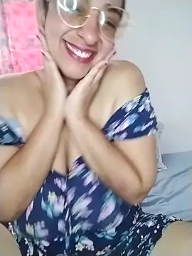 Snapshot of Pamela_sa chatting on May 29, 5:11 pm Pamela sa online show from May 29, 5:11 pm