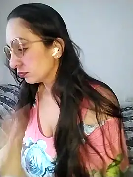 Pamela sa online show from July 11, 7:38 pm