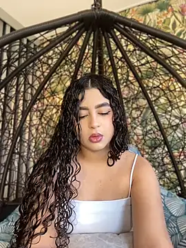 Snapshot of Abby_Zaf chatting on June 9, 8:31 pm Abby Zaf online show from June 9, 8:31 pm