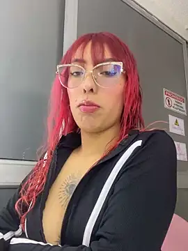 Snapshot of MeraSecretXXX chatting on June 1, 1:24 pm MeraSecretXXX online show from June 1, 1:24 pm