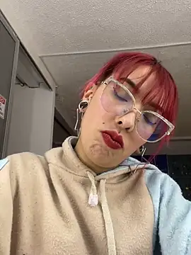 Snapshot of MeraSecretXXX chatting on June 6, 12:21 pm MeraSecretXXX online show from June 6, 12:21 pm