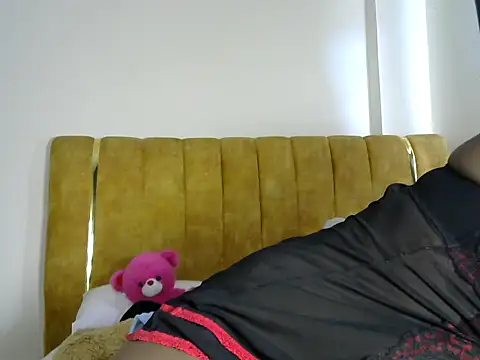 joyvall01 online show from July 22, 1:47 pm