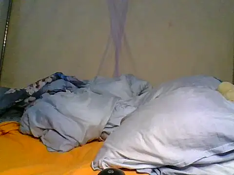 Snapshot of Hickie_giver chatting on June 1, 6:53 pm Hickie giver online show from June 1, 6:53 pm
