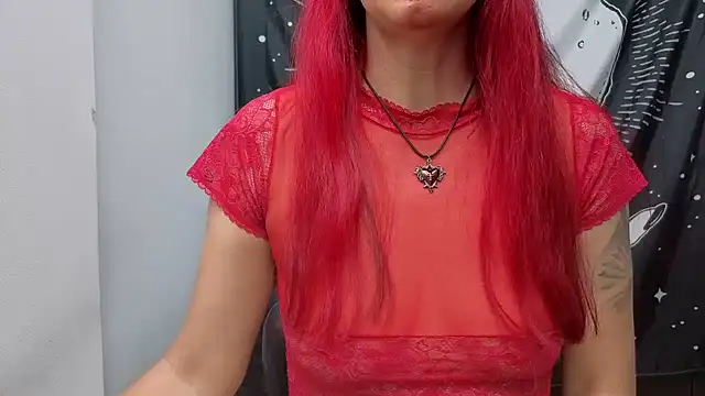 red milf  online show from June 28, 11:33 pm