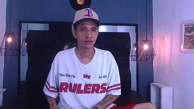 anxiuos miller online show from June 6, 3:33 am