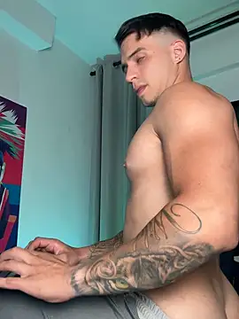 Snapshot of Jamess_White chatting on June 9, 11:38 pm Jamess White online show from June 9, 11:38 pm