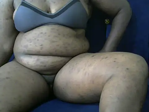 Snapshot of Sexypat3 chatting on June 14, 2:30 pm Sexypat3 online show from June 14, 2:30 pm
