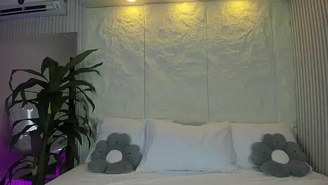 Dulce Vict online show from June 13, 3:48 am