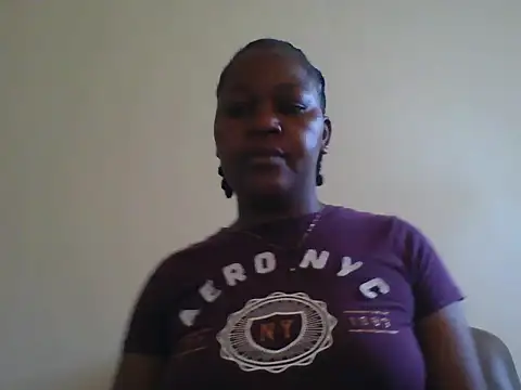 Snapshot of sexy_dove chatting on June 10, 10:03 am sexy dove online show from June 10, 10:03 am