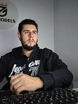 Snapshot of Ryan_evannss_ chatting on June 11, 8:34 am Ryan evannss online show from June 11, 8:34 am