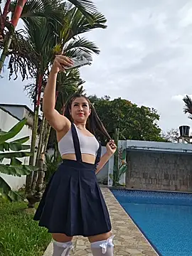 Snapshot of Luisa_Madrid chatting on May 18, 9:31 pm Luisa Madrid online show from May 18, 9:31 pm