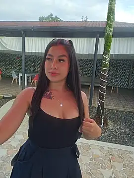 Snapshot of Luisa_Madrid chatting on May 22, 11:38 am Luisa Madrid online show from May 22, 11:38 am