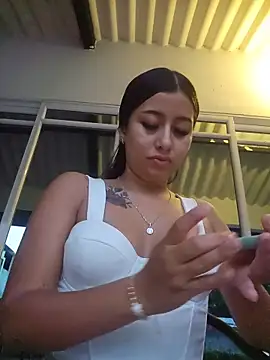 Snapshot of Luisa_Madrid chatting on June 5, 10:54 am Luisa Madrid online show from June 5, 10:54 am