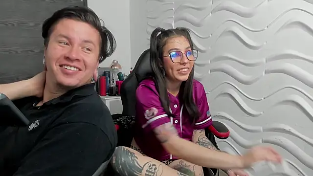 inkedsinners  online show from July 26, 2:46 pm
