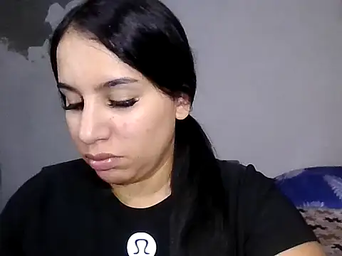 tifanny27 online show from July 23, 8:18 pm