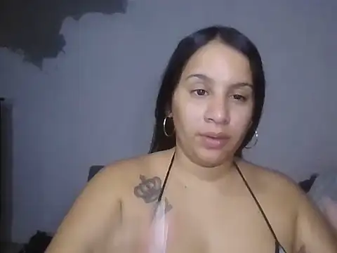tifanny27 online show from August 4, 5:54 am