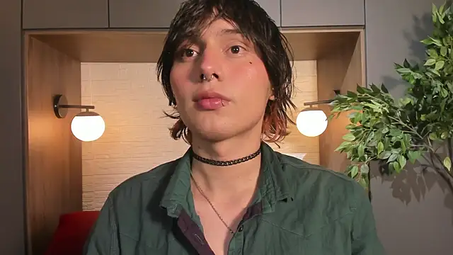 Brunodeluca  online show from June 13, 7:23 pm