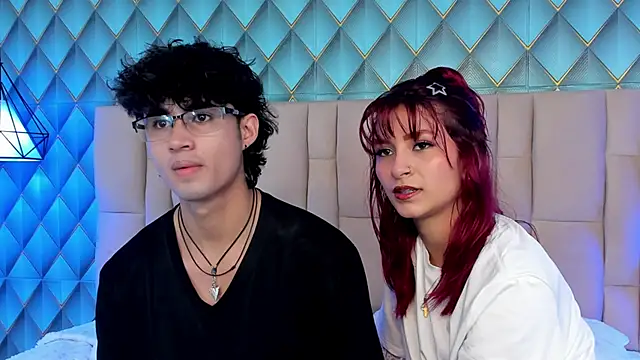 Snapshot of Sofia-Ethan chatting on June 1, 6:42 pm Sofia-Ethan online show from June 1, 6:42 pm