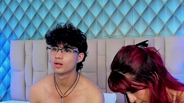 Snapshot of Sofia-Ethan chatting on June 11, 12:32 am Sofia-Ethan online show from June 11, 12:32 am
