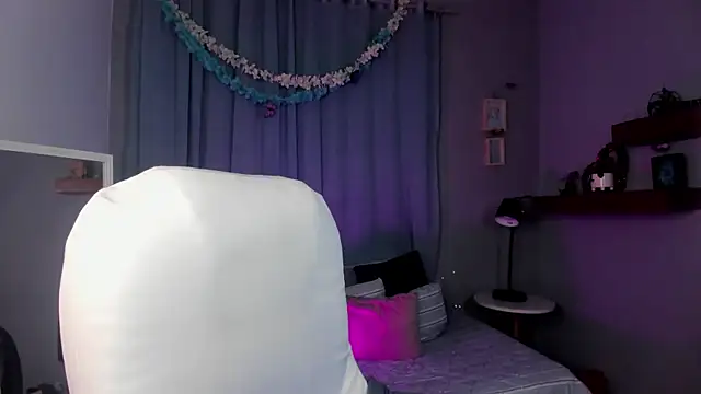 vanillafairy  online show from July 3, 7:31 pm