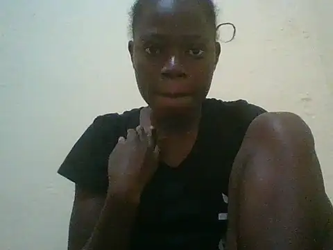 Snapshot of Freaky-maya254 chatting on May 23, 2:17 am Freaky-maya254 online show from May 23, 2:17 am