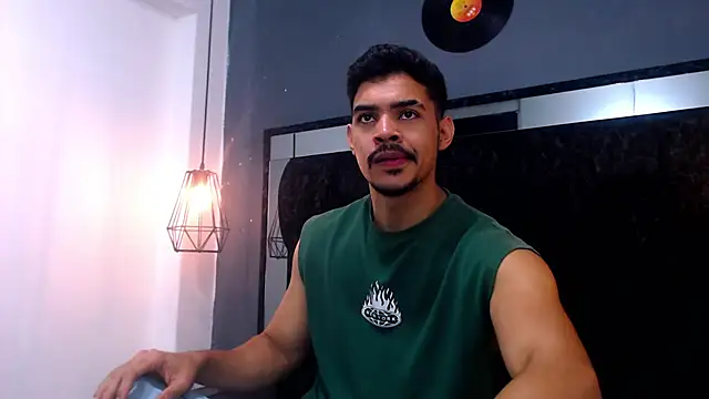 Snapshot of Dannesh_ chatting on May 18, 3:02 am Dannesh online show from May 18, 3:02 am