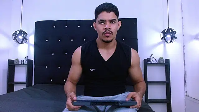 Snapshot of Dannesh_ chatting on June 7, 3:43 am Dannesh online show from June 7, 3:43 am