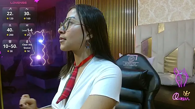 Snapshot of Amhira_Tay chatting on June 6, 7:29 pm Amhira Tay online show from June 6, 7:29 pm