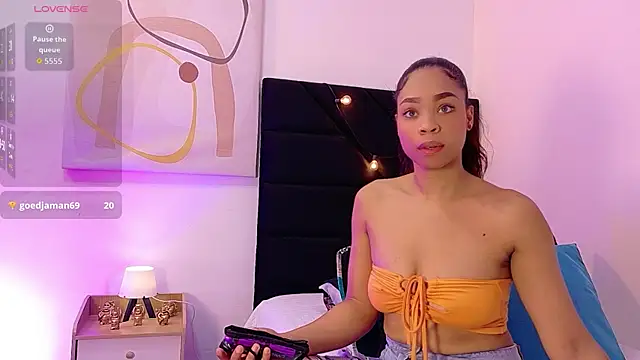 Snapshot of thinsamathagirl chatting on July 11, 2:36 am thinsamathagirl online show from July 11, 2:36 am