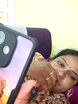 Snapshot of mynatamil143 chatting on July 1, 3:30 am mynatamil143 online show from July 1, 3:30 am