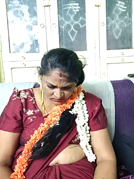 Snapshot of mynatamil143 chatting on August 3, 1:27 pm mynatamil143 online show from August 3, 1:27 pm
