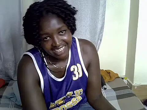 Snapshot of Lorainebabes chatting on May 23, 1:11 am Lorainebabes online show from May 23, 1:11 am