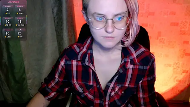   Freya    online show from July 30, 5:56 pm