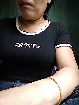 Snapshot of Nelly_x chatting on June 11, 3:26 am Nelly x online show from June 11, 3:26 am