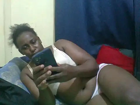 Snapshot of naughty-slender chatting on June 30, 6:20 pm naughty-slender online show from June 30, 6:20 pm