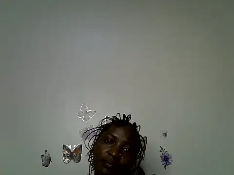 Snapshot of Sansa_s chatting on May 23, 8:24 pm Sansa s online show from May 23, 8:24 pm